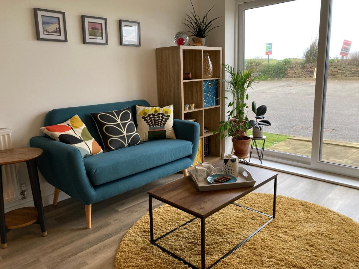 Dog-friendly Stylish Flat, Parking, Nr Lusty Glaze * Ньюки